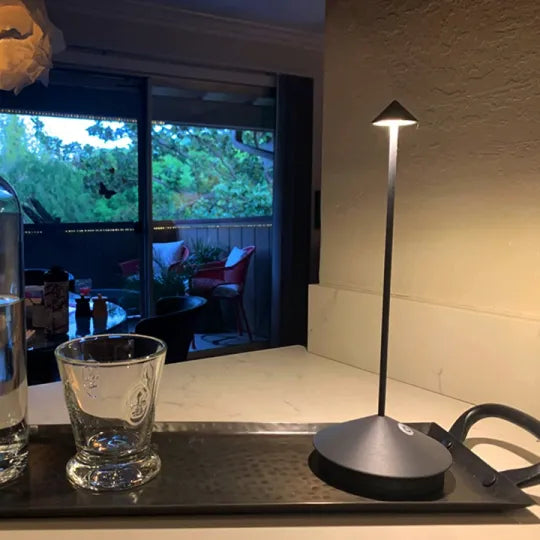 Dioro™ | Draadloze LED Tafellamp
