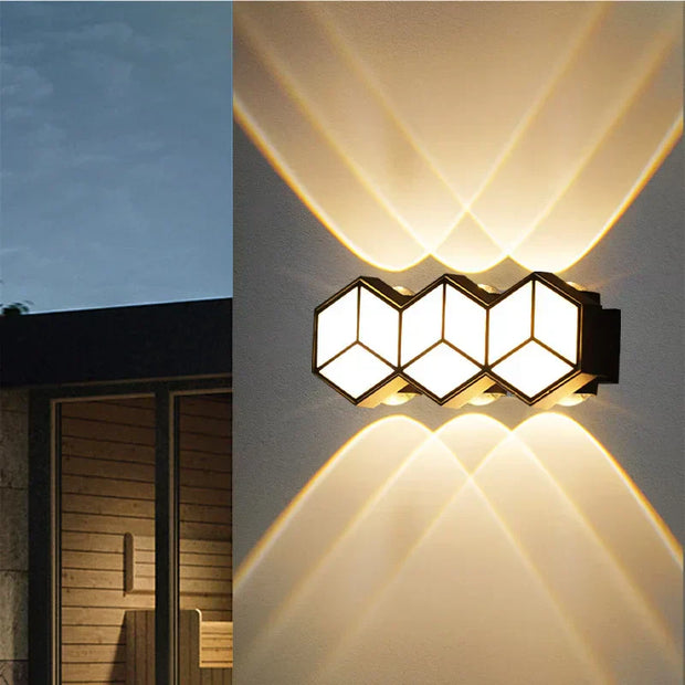 AeroShield - Weerbestendige LED Wandlamp